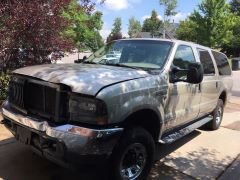 sell-03-Ford-Excursion-Emeryville