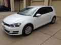 sell 2015 Volkswagen Golf Aurora